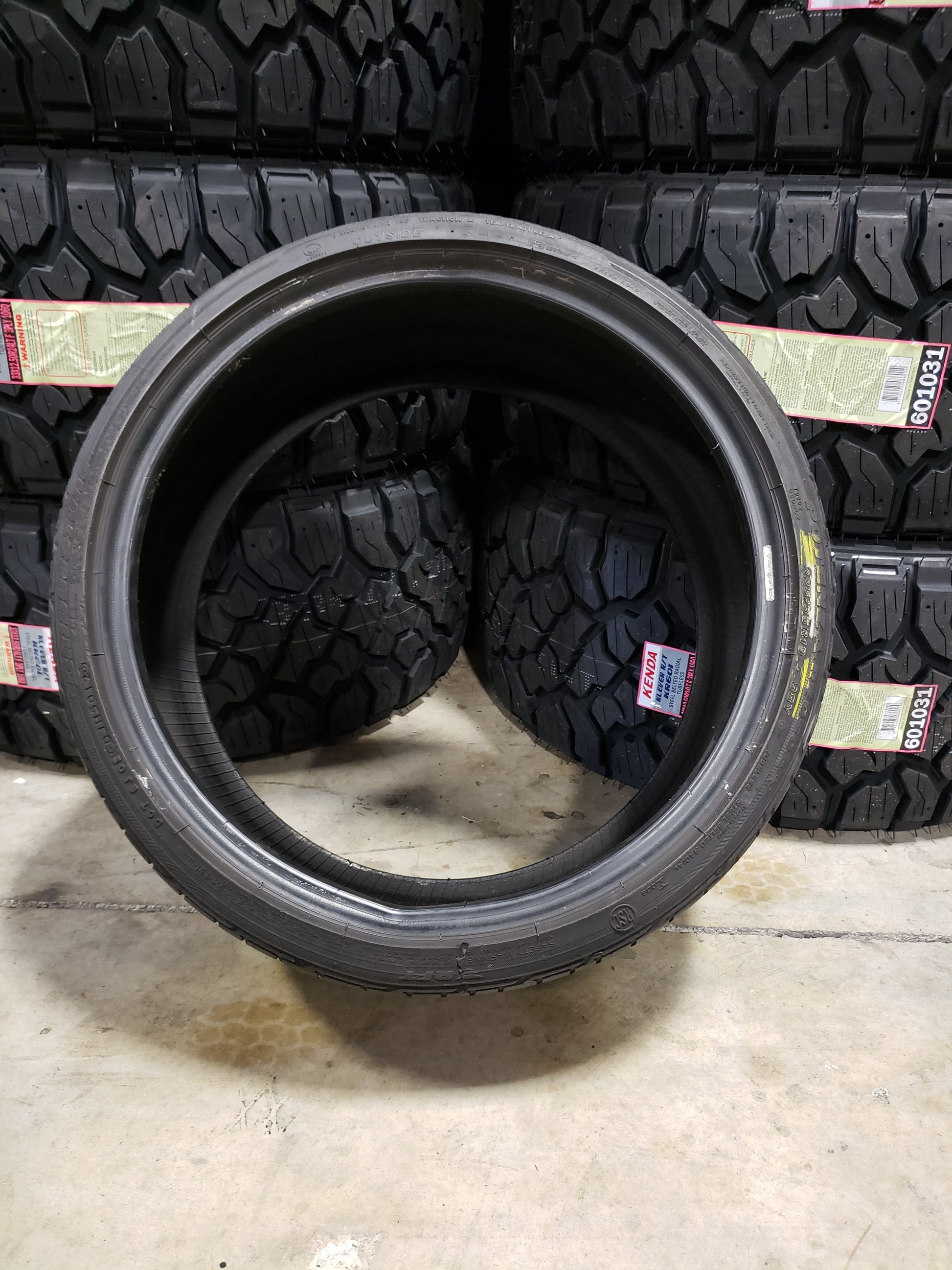 SINGLE 225/35R19 Bridgestone Potenza RE050A RFT 88 Y XL - Used Tires