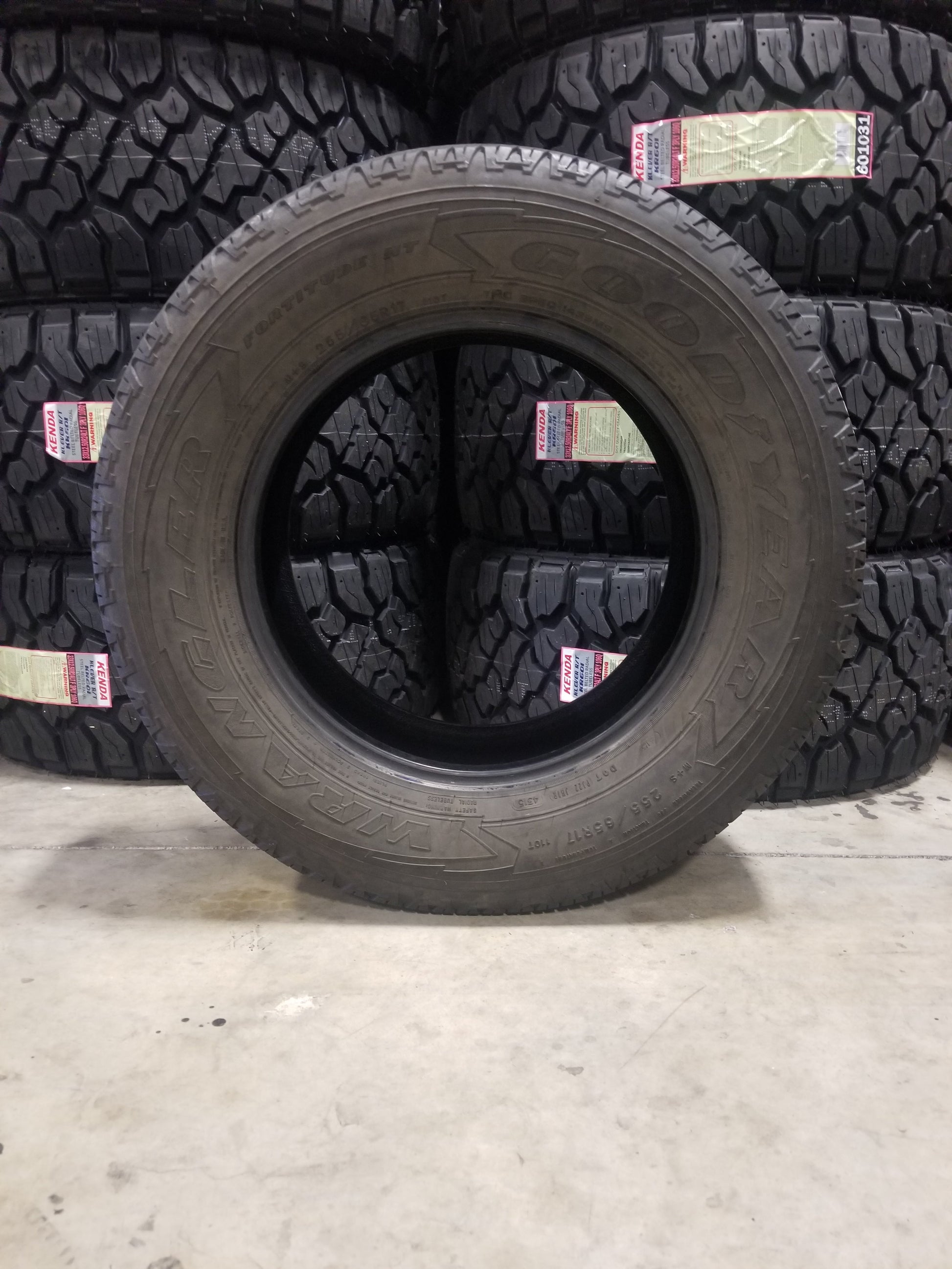 SET OF 4 255/65R17 Goodyear Wrangler Fortitude HT 110 T SL - Used Tires