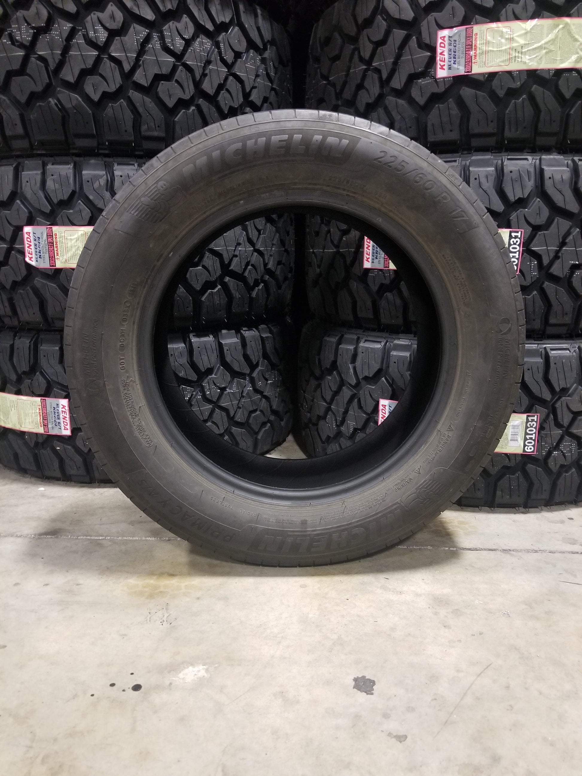 SET OF 2 225/60R17 Michelin Primacy A/S 99 H 1709 LBS - Used Tires