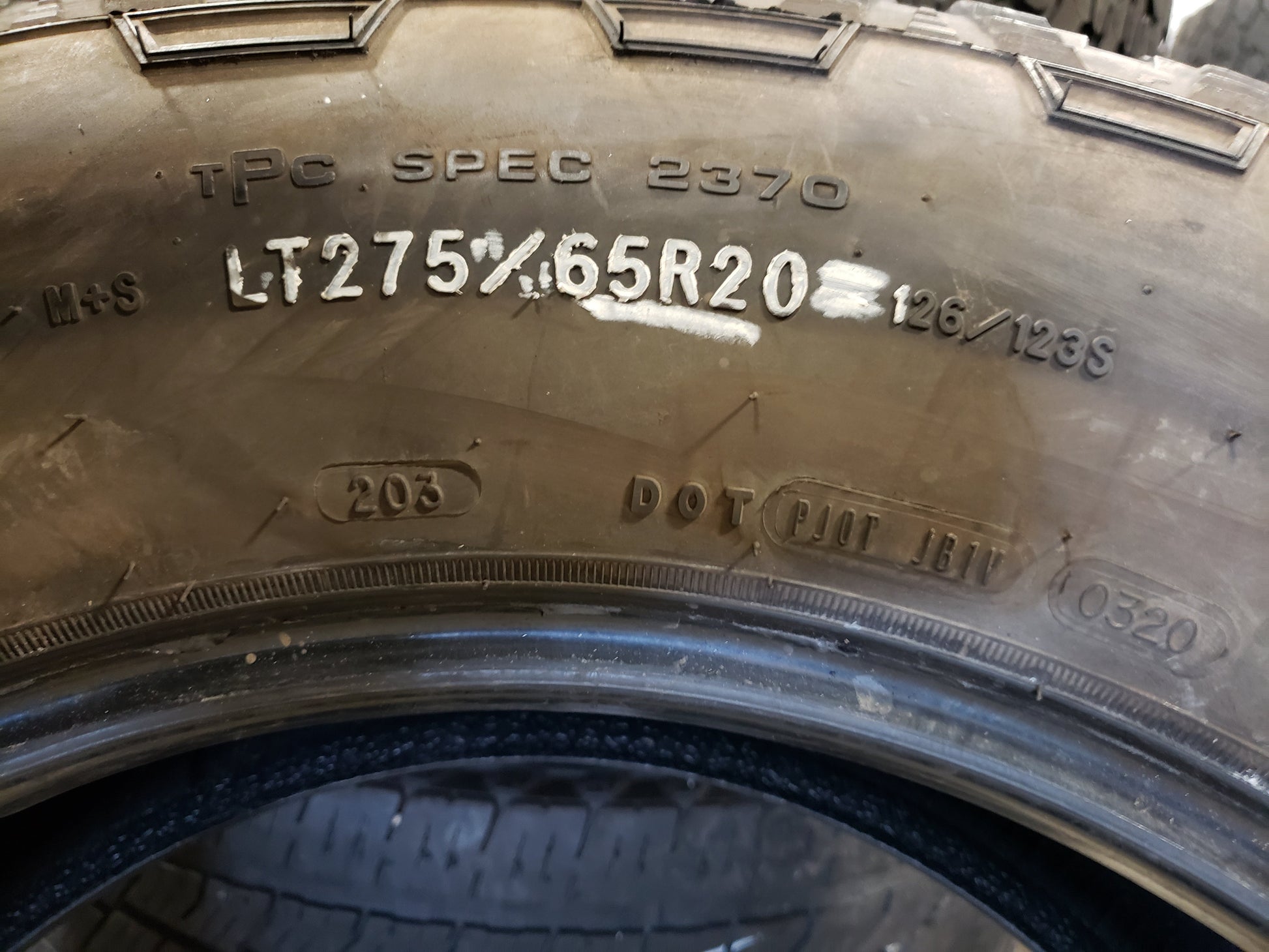 SET OF 4 275/65R20 Goodyear Wrangler Trail Runner AT 126/123 S E - Used Tires