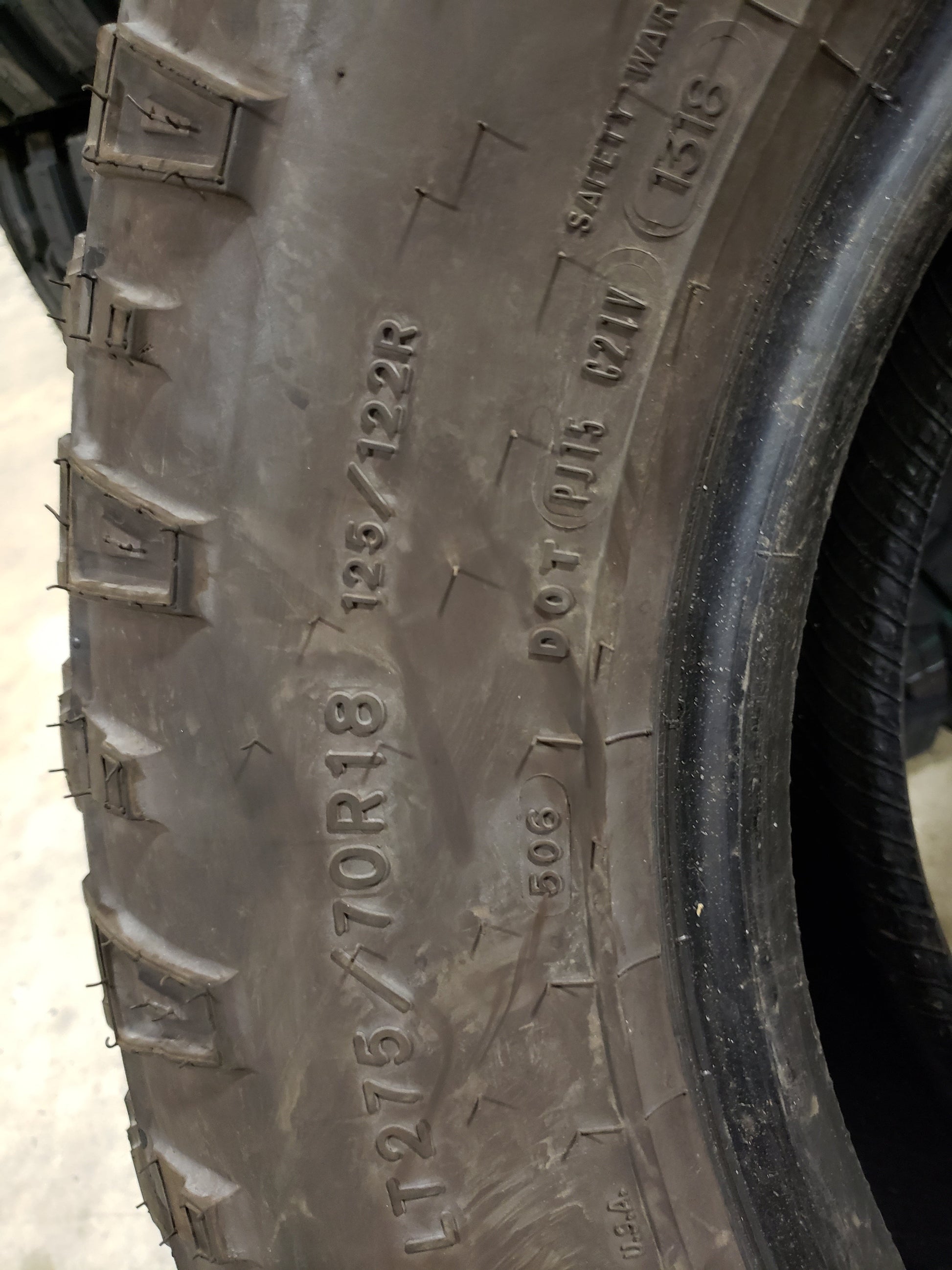 SET OF 2 275/70R18 Goodyear Wrangler Duratrac 125/122 R E - Used Tires