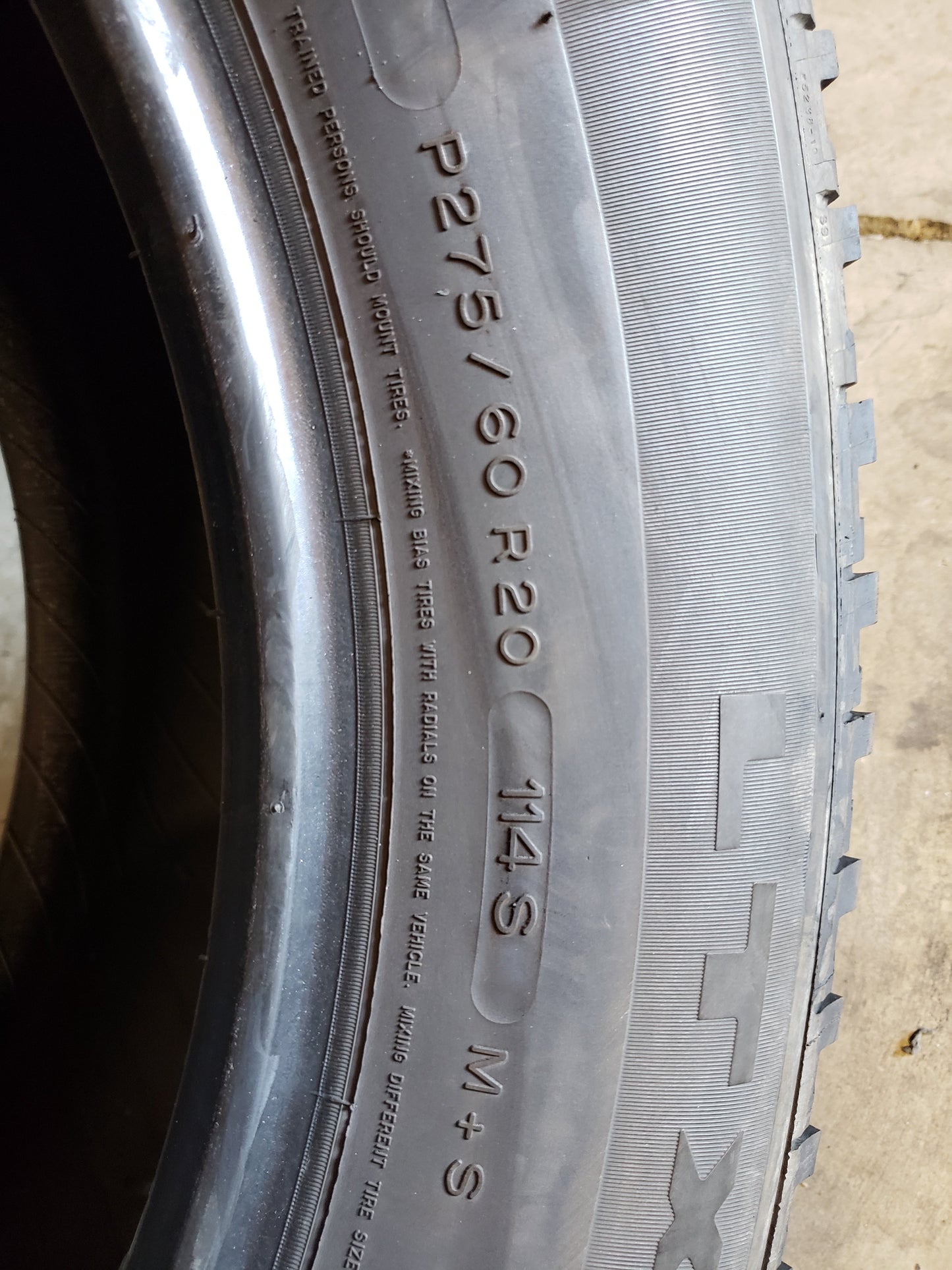 SINGLE 275/60R20 Michelin LTX A/T 2 114 S SL - Used Tires