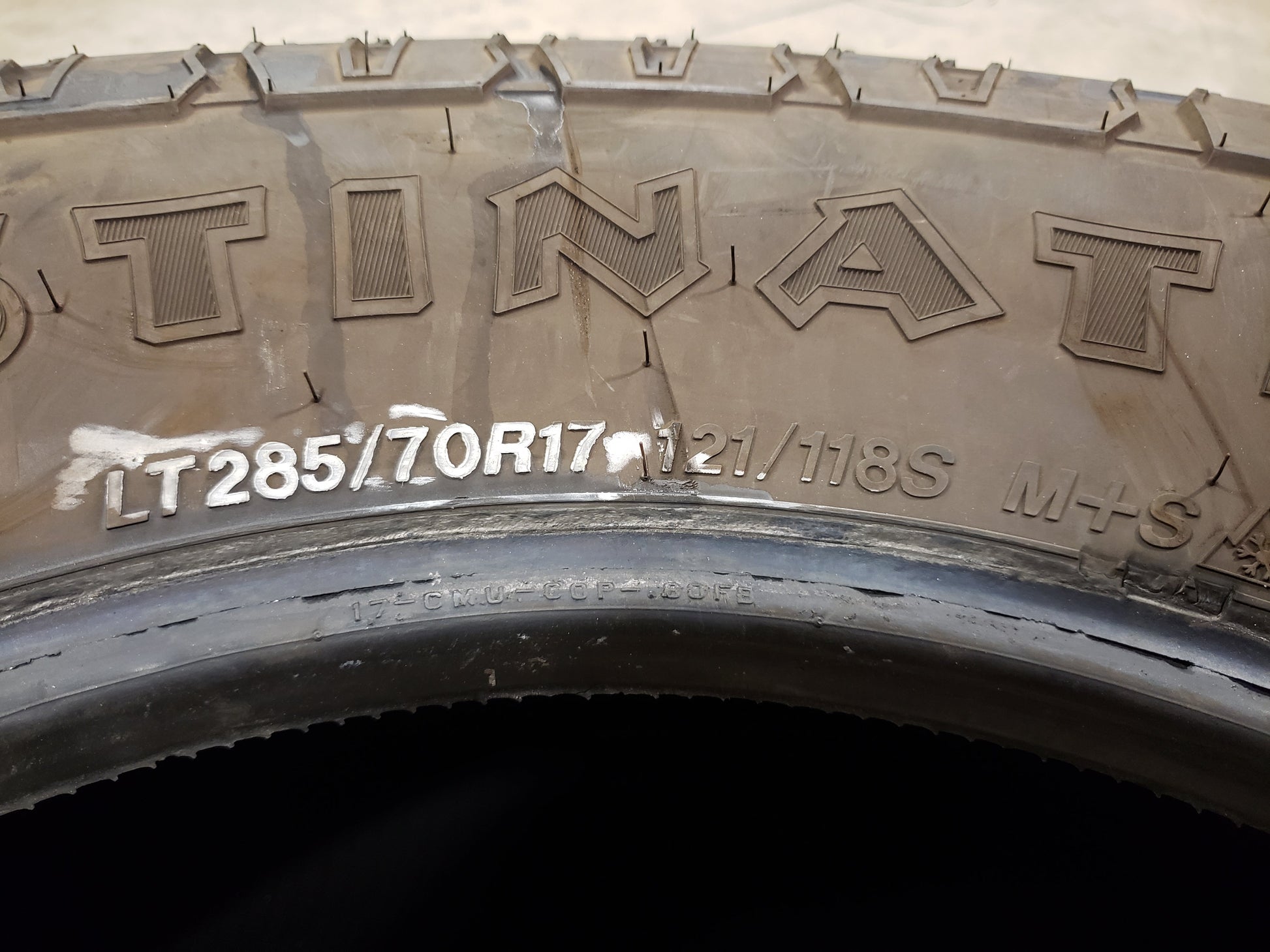 SINGLE 285/70R17 Firestone Destination X/T 121/118 S E - Used Tires