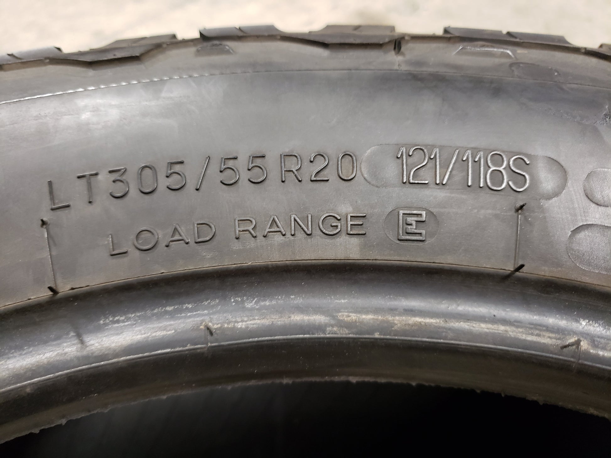 SINGLE 305/55R20 BFGoodrich All-Terrain T/A K02 121/118 S E - Used Tires