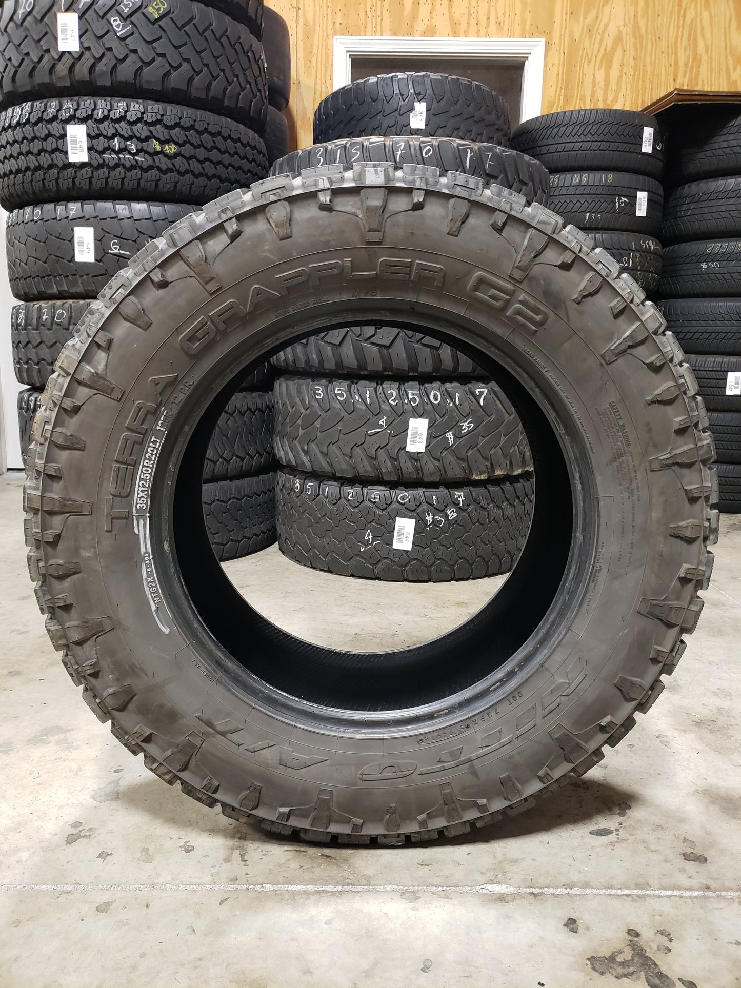 SINGLE 35X12.50R20 Nitto Terra Grappler G2 125 R F - Used Tires