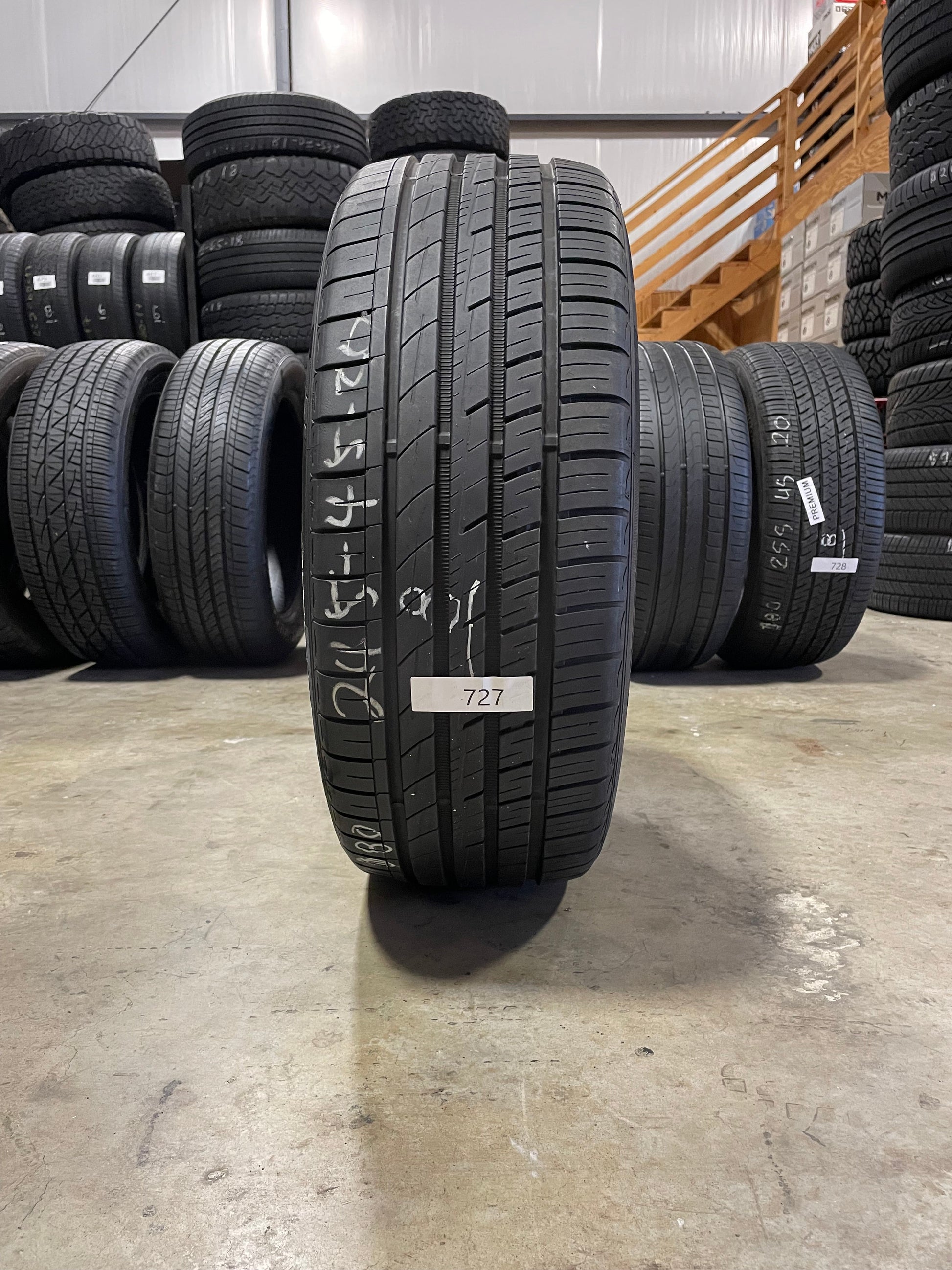 SINGLE 245/45R20 Nexen Nfera RU7 103 W XL - Premium Used Tires