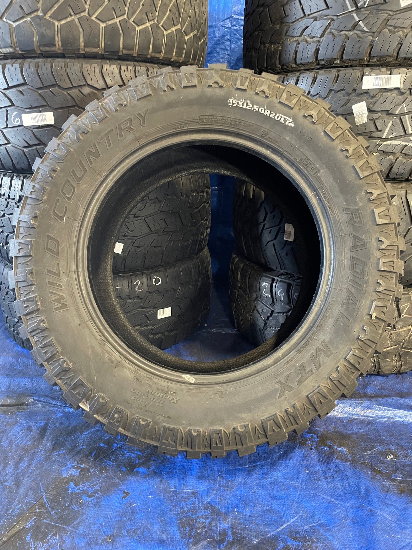 SINGLE 35x12.50R20 Wild Country Radial MTX 121 Q E - Used Tires