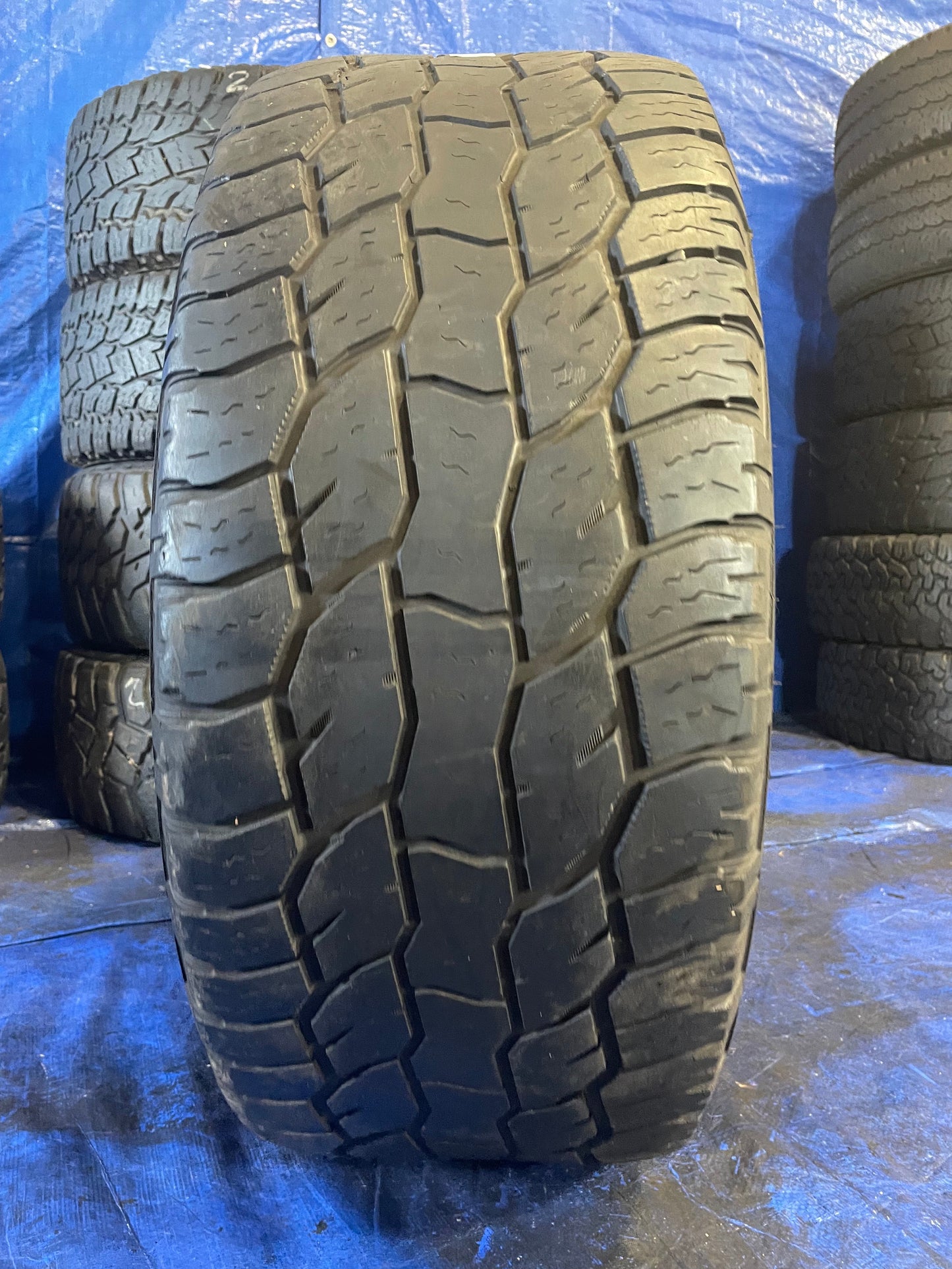 SINGLE 305/55R20 Cooper Discovery R/T 3 121/118S E - Used Tires