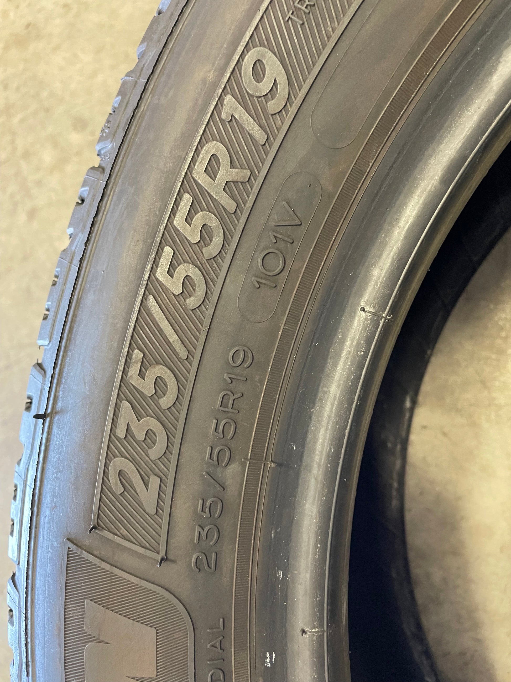 SET OF 2 235/55R19 Michelin Premier LTX 101 V SL - Premium Used Tires