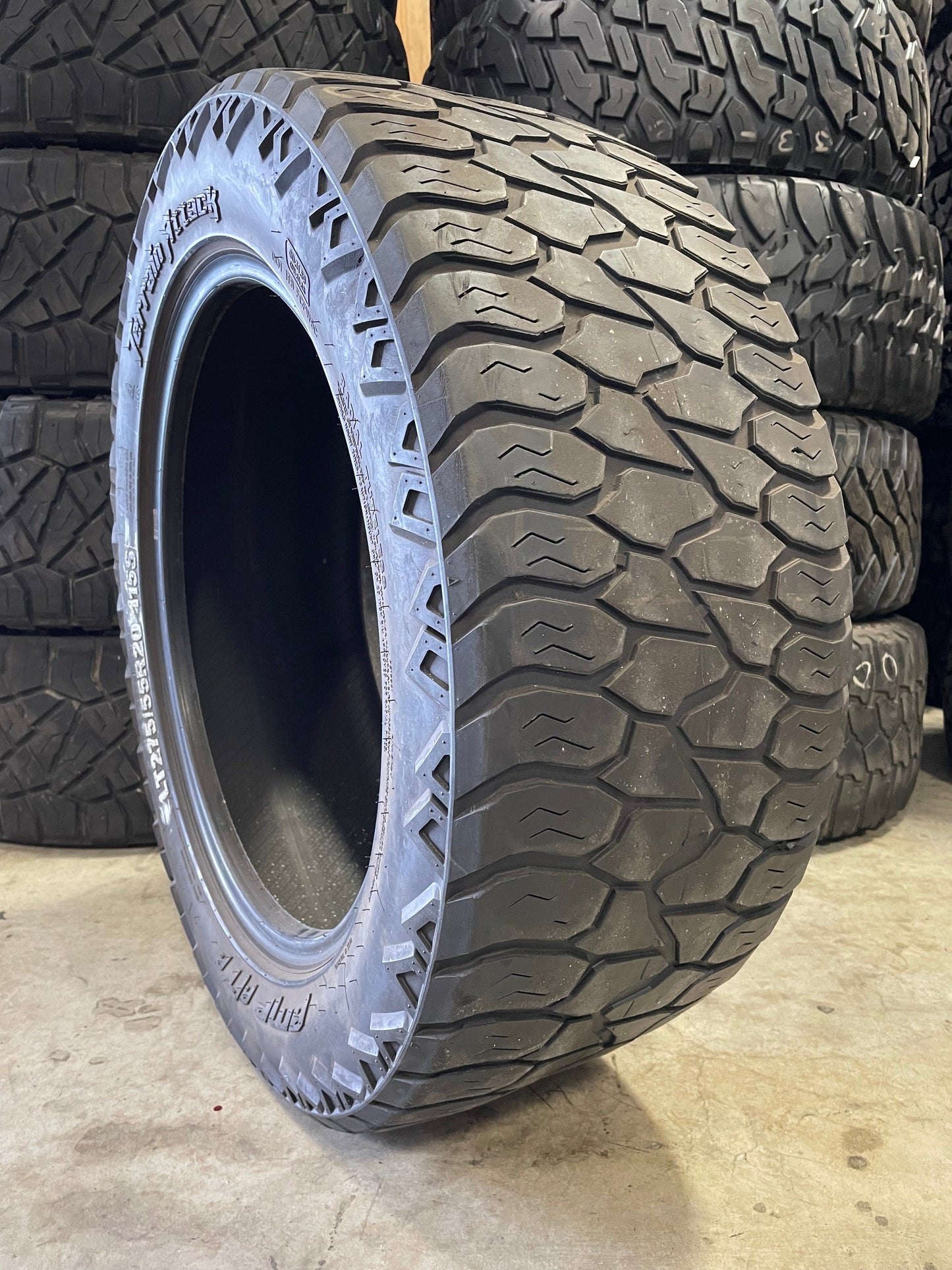 SINGLE 275/55R20 AMP Terrain Attack RT 115S D - Used Tires