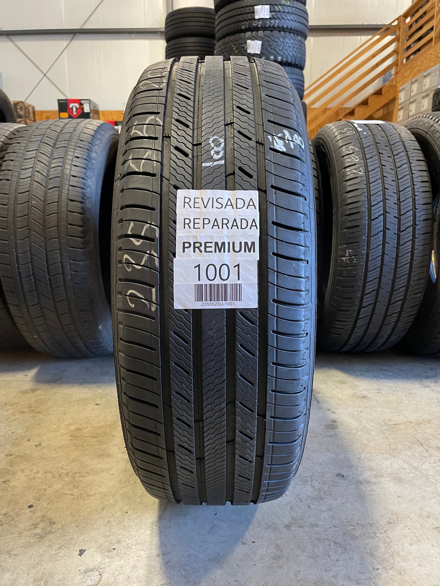 SINGLE 235/55R20 Michelin Premier LTX 102 SL - Premium Used Tires