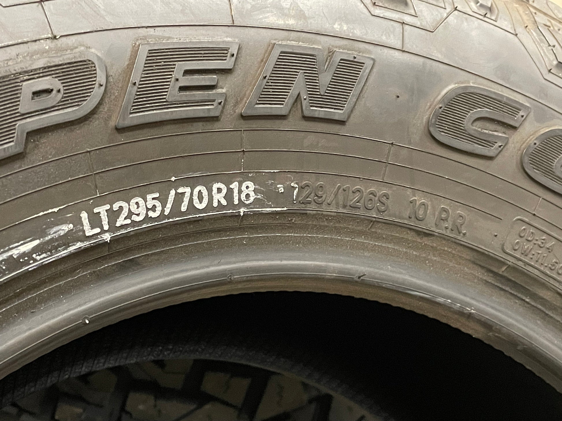 PAIR OF 295/70R18 Toyo Open Country A/T Xtreme 129/126S E - Used Tires