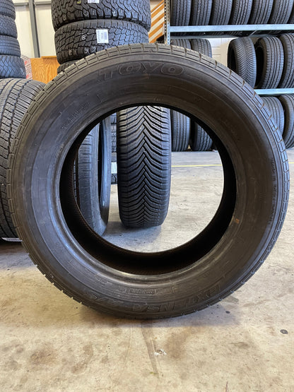 SINGLE 225/60R18 Toyo Extensa A/S 99 H SL - Used Tires