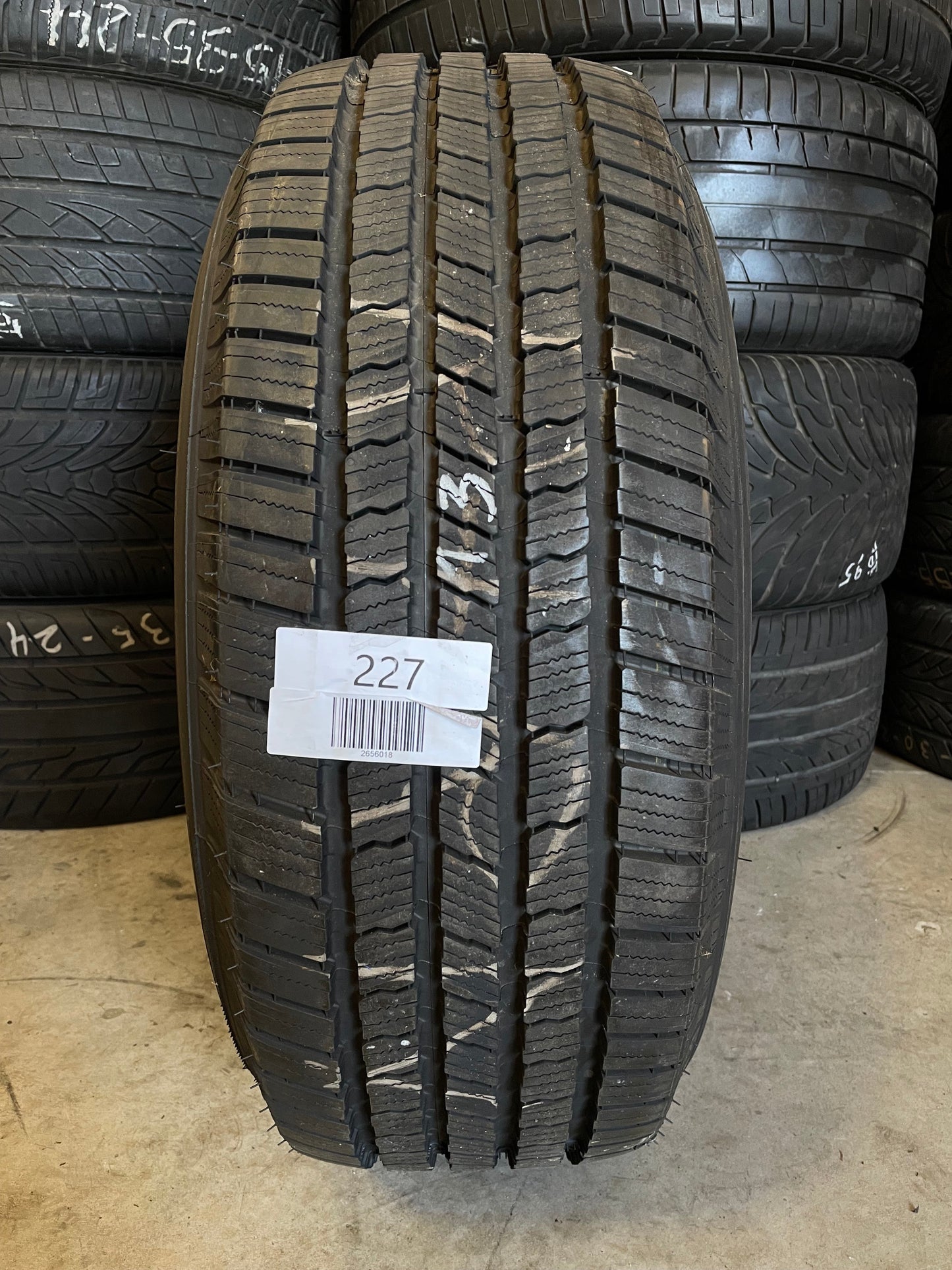 SET OF 4 265/60R18 Michelin Defender LTX M/S 110 T XL - Used Tires
