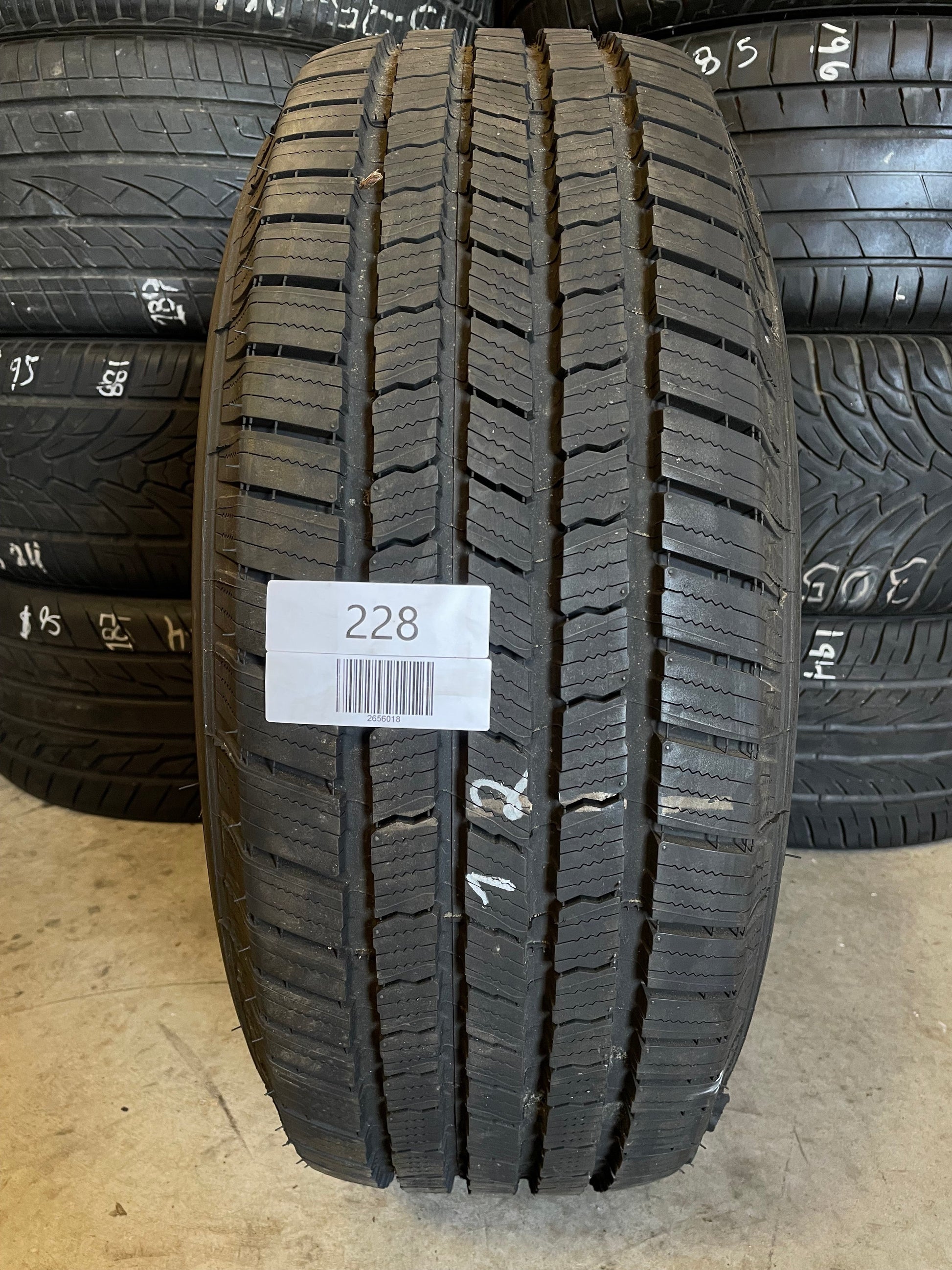 SET OF 4 265/60R18 Michelin Defender LTX M/S 110 T XL - Used Tires