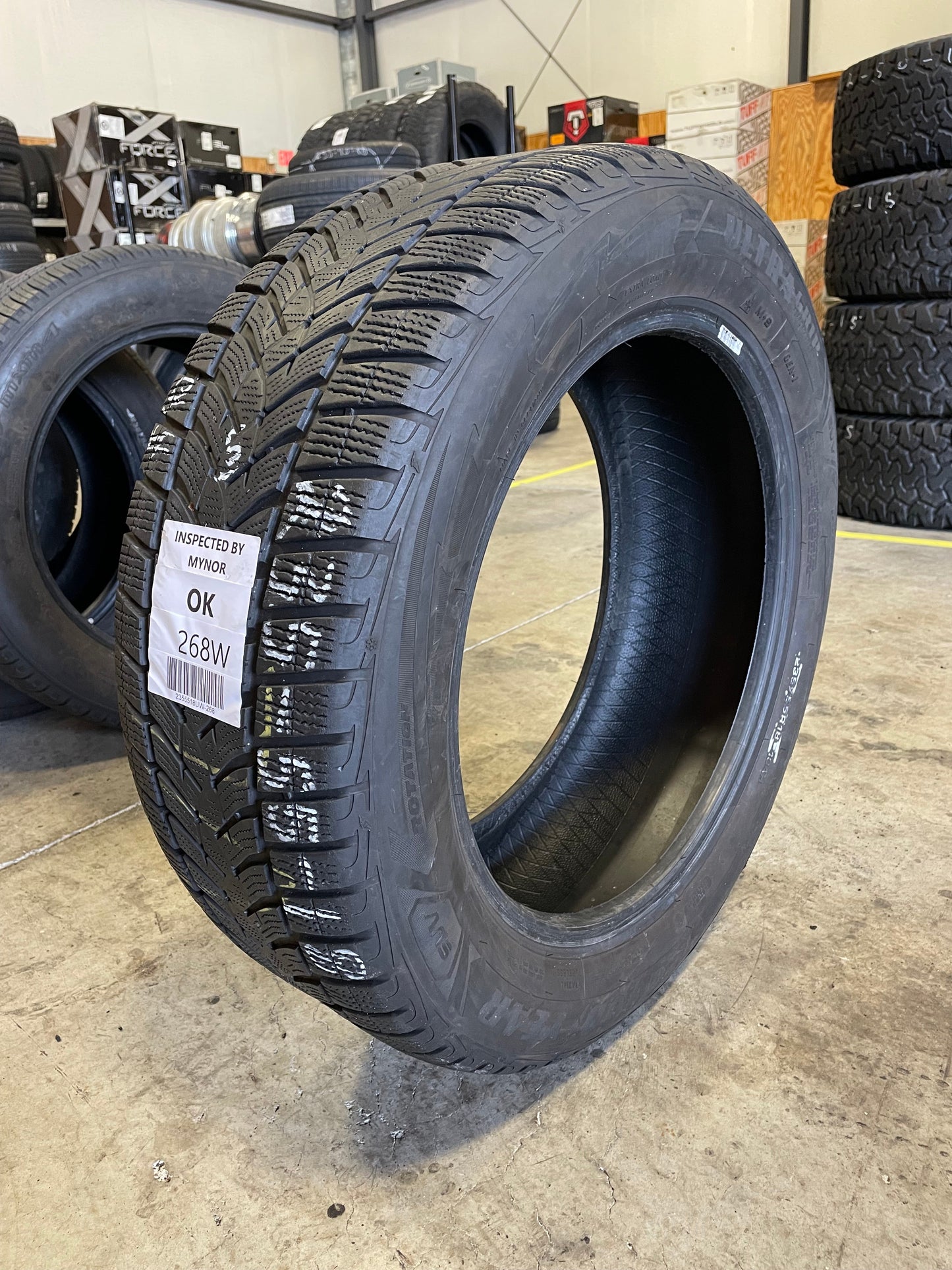SINGLE 235/55R18 Goodyear Ultra grip 104 H XL - Used Tires
