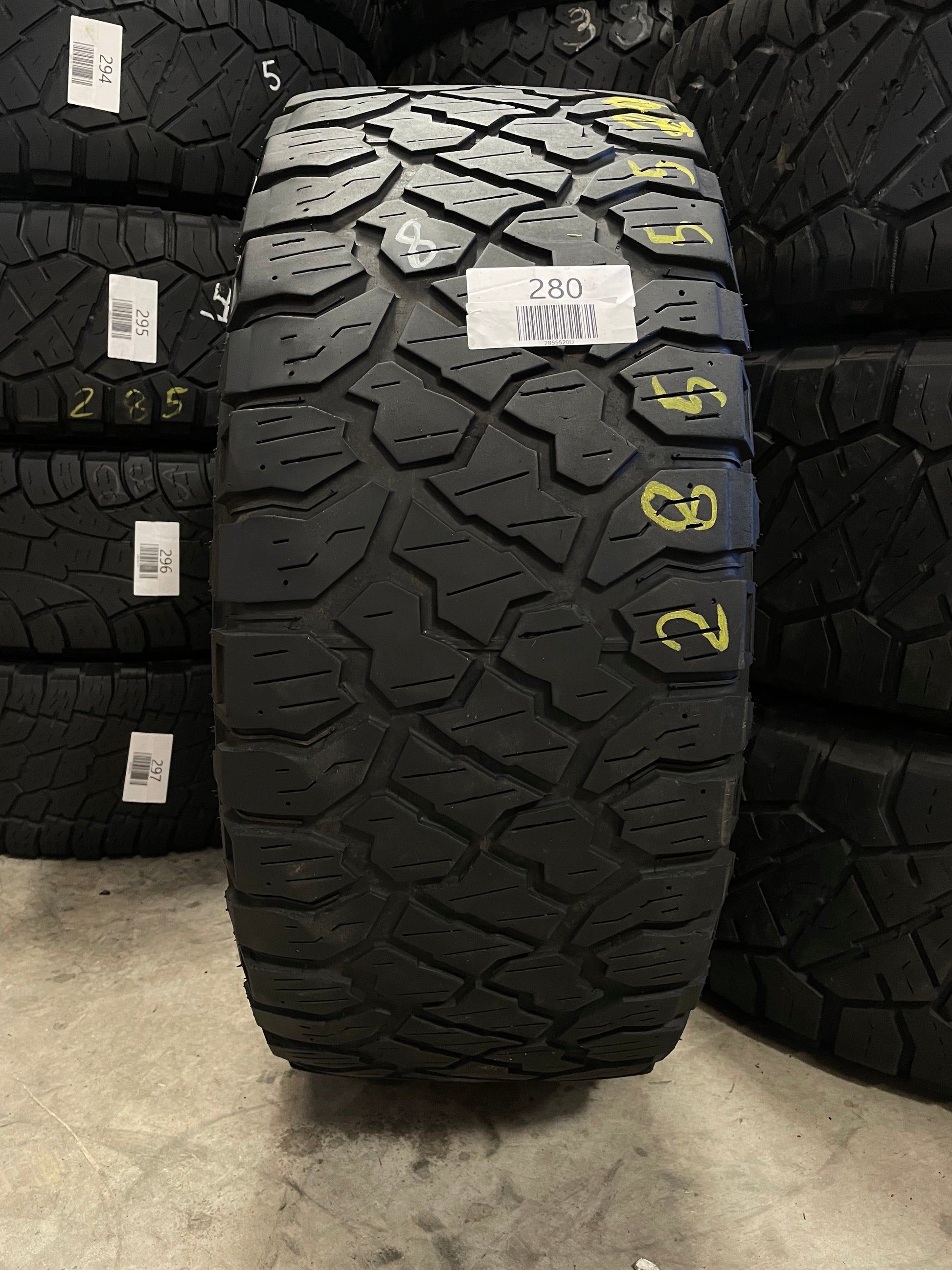 PAIR OF 285/55R20 Kenda Klever R/T 122/119R E - Used Tires