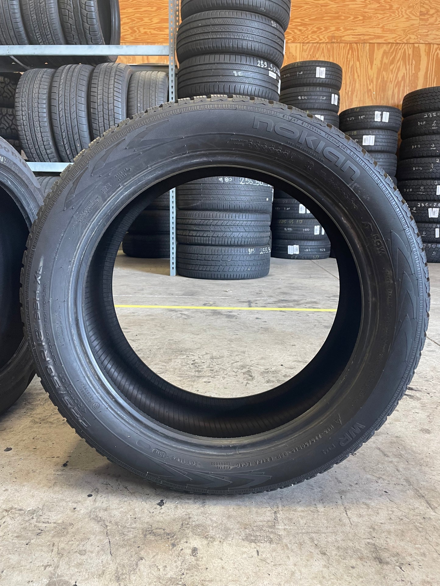 SINGLE 225/50R18 Nokian WR d4 99 H XL - Used Tires