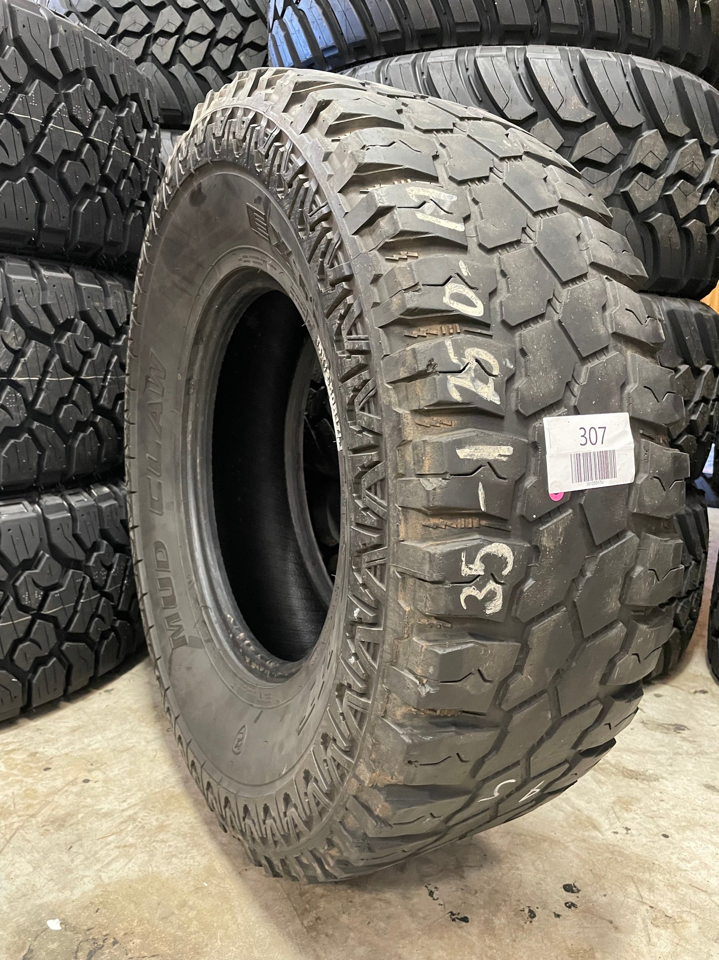 PAIR OF 35x12.50R17 Mud Claw Extreme MT 121 Q E - Used Tires