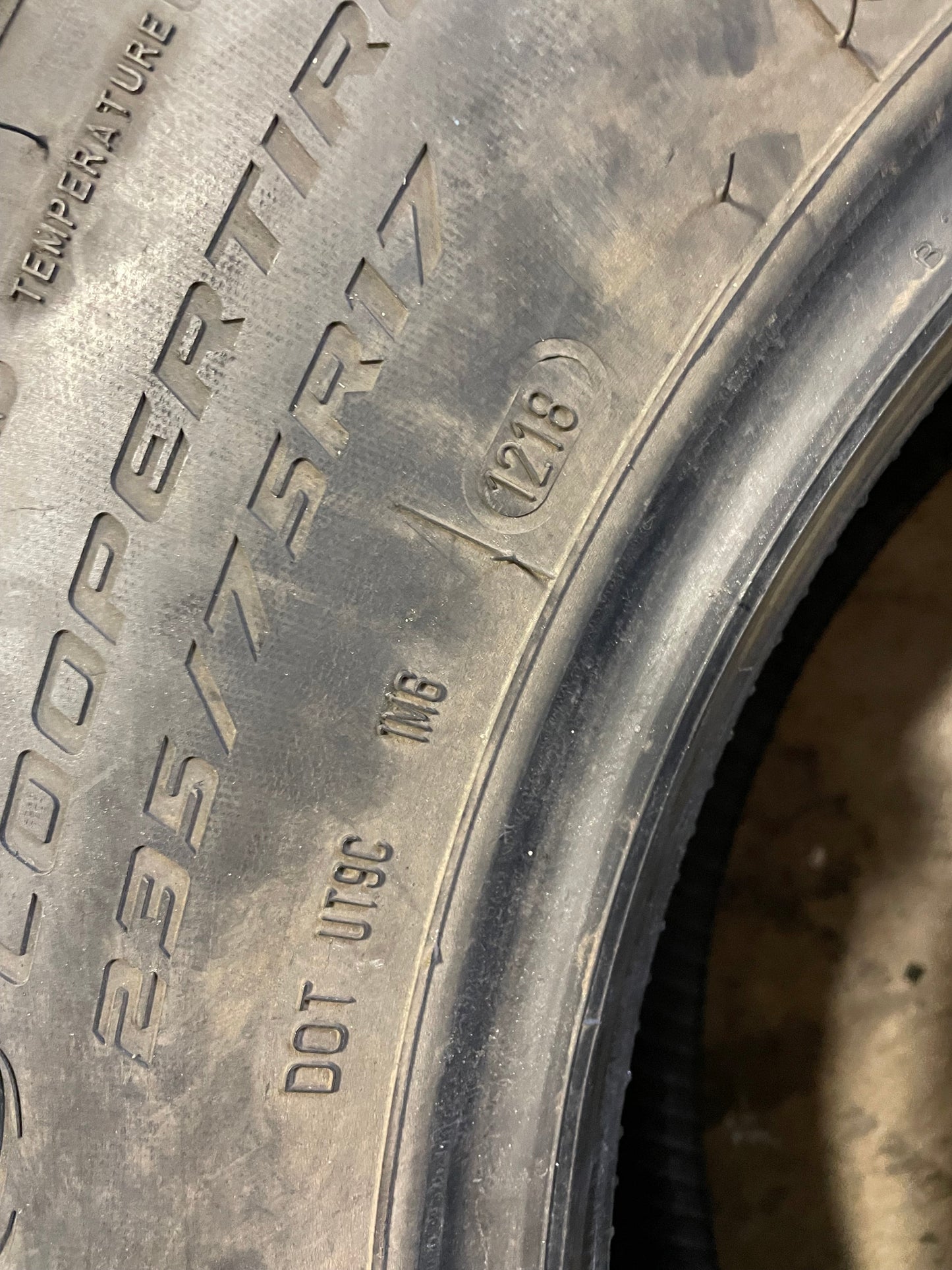 SINGLE 235/75R17 Cooper Discoverer AT3 109 T SL - Used Tires