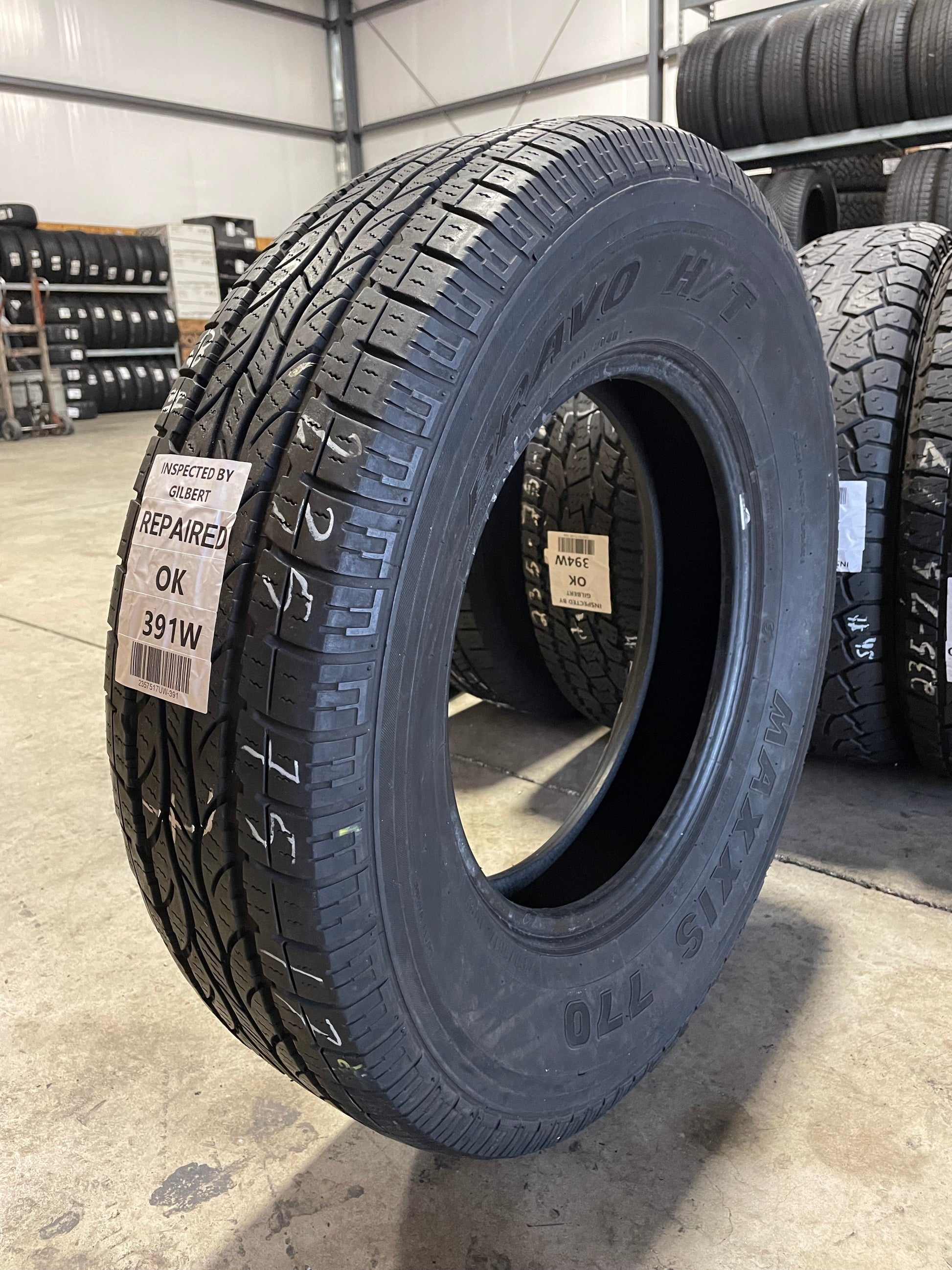 SINGLE 235/75R17 Maxxis Bravo H/T 770 109 S SL - Used Tires