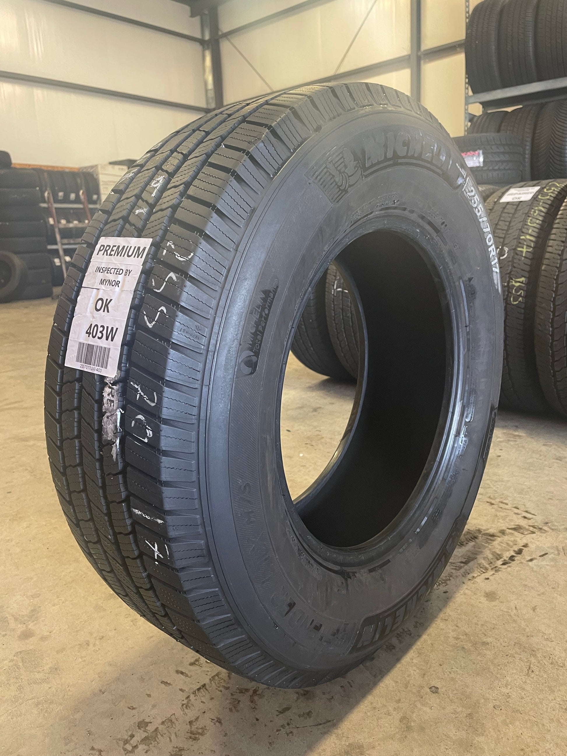 SINGLE 255/70R17 Michelin Defender LTX M/S 112 T SL - Premium Used Tires