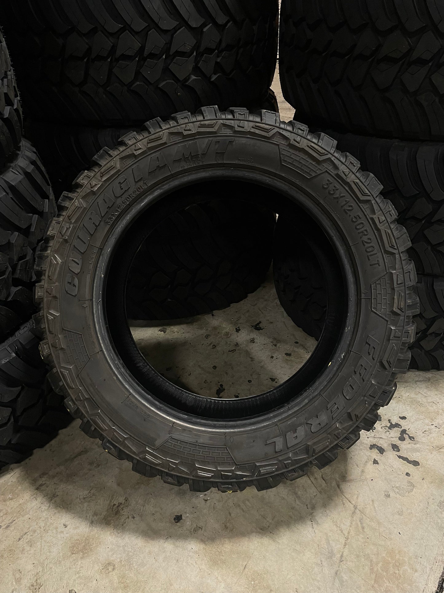 PAIR OF 33x12.50R20 Federal Couragia M/T 114 Q E - Used Tires