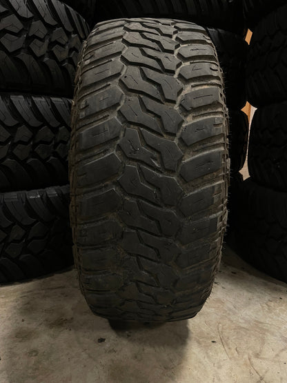PAIR OF 35x12.50R20 Maxtrek Mud Trac 121 Q E - Used Tires