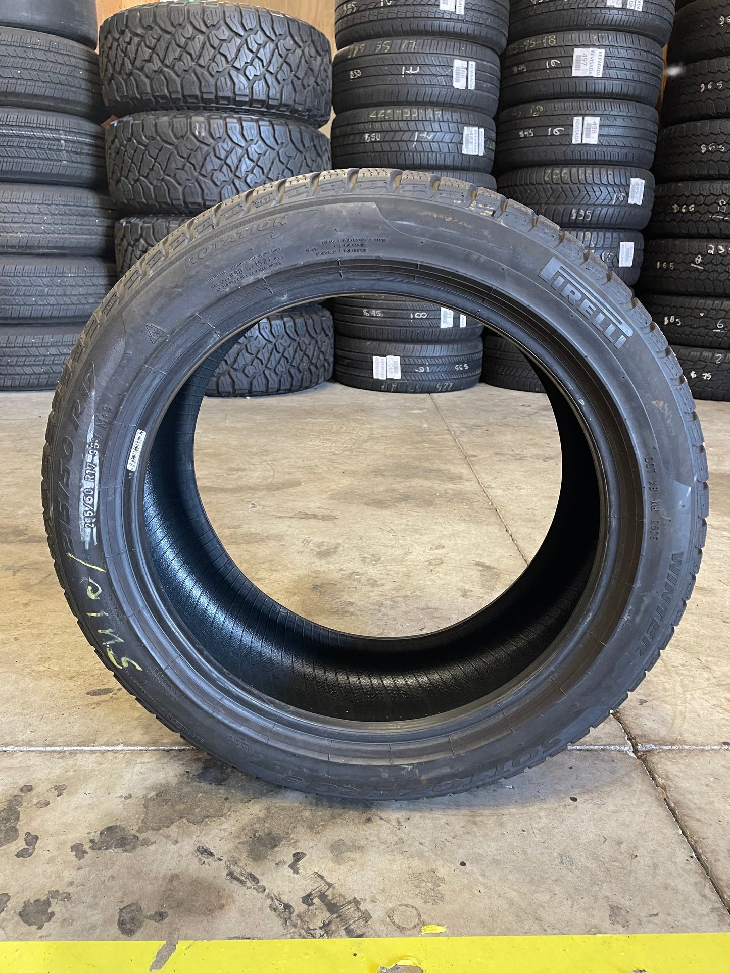 SINGLE 215/50R17 Pirelli Sottozero 3 95 V XL - Used Tires