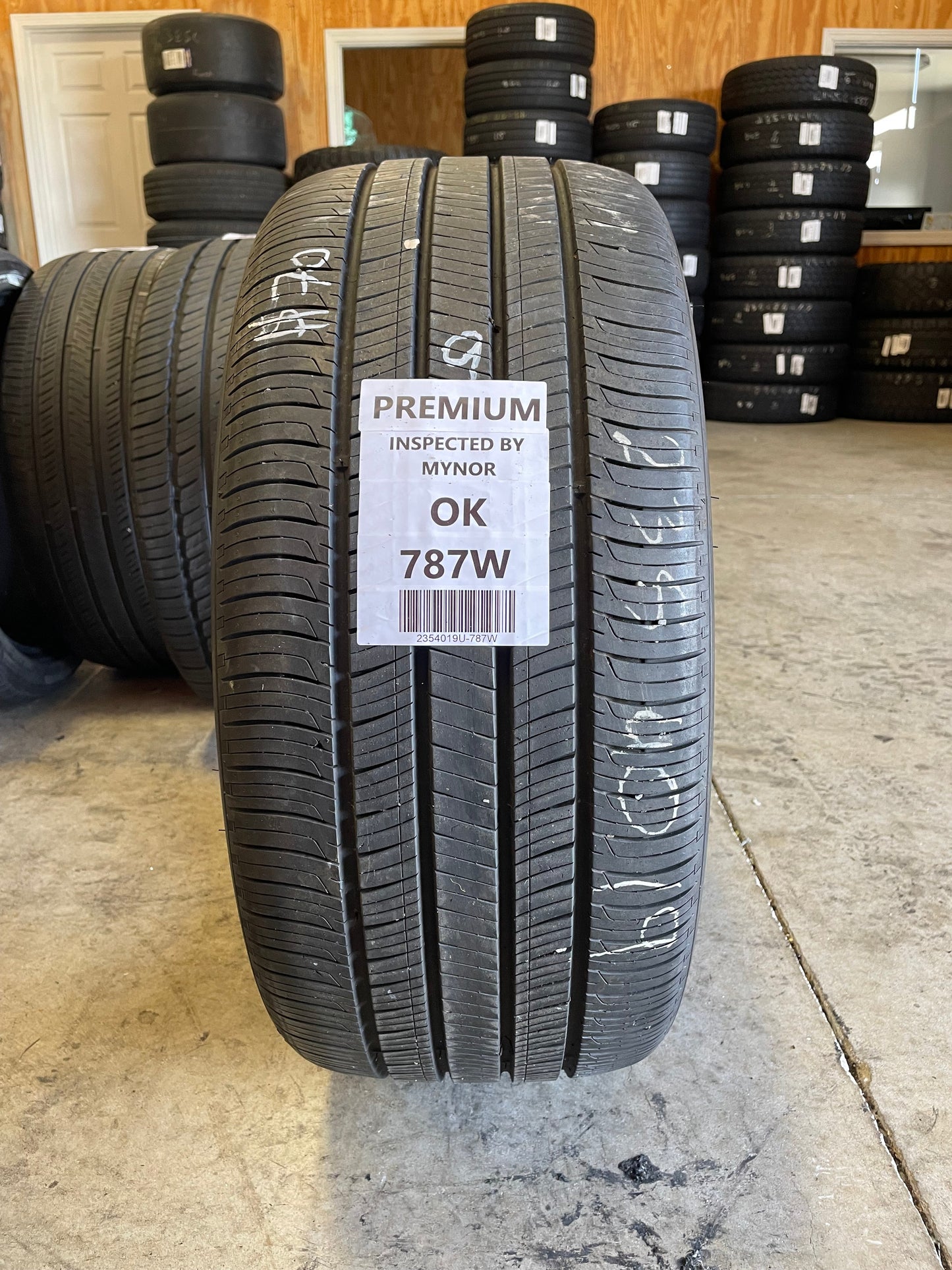 SET OF 2 235/40R19 Hankook Kinergy GT 92 V SL - Premium Used Tires