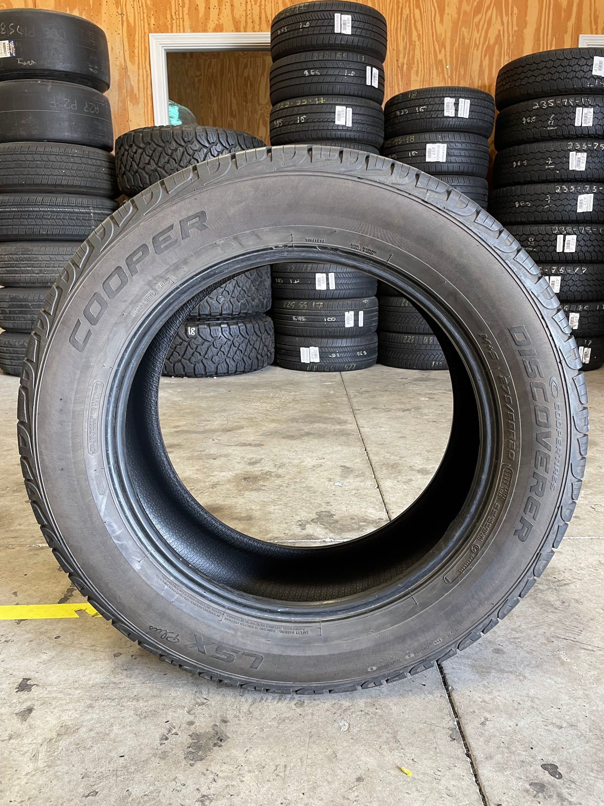 SINGLE 275/55R20 Cooper Discoverer 117 T XL - Premium Used Tires